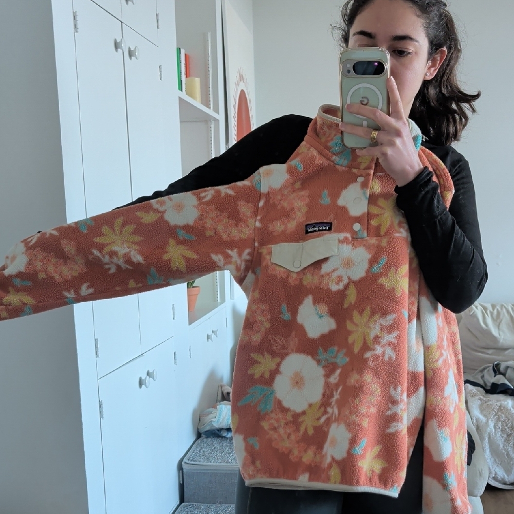Patagonia Floral Fleece in Orange and White